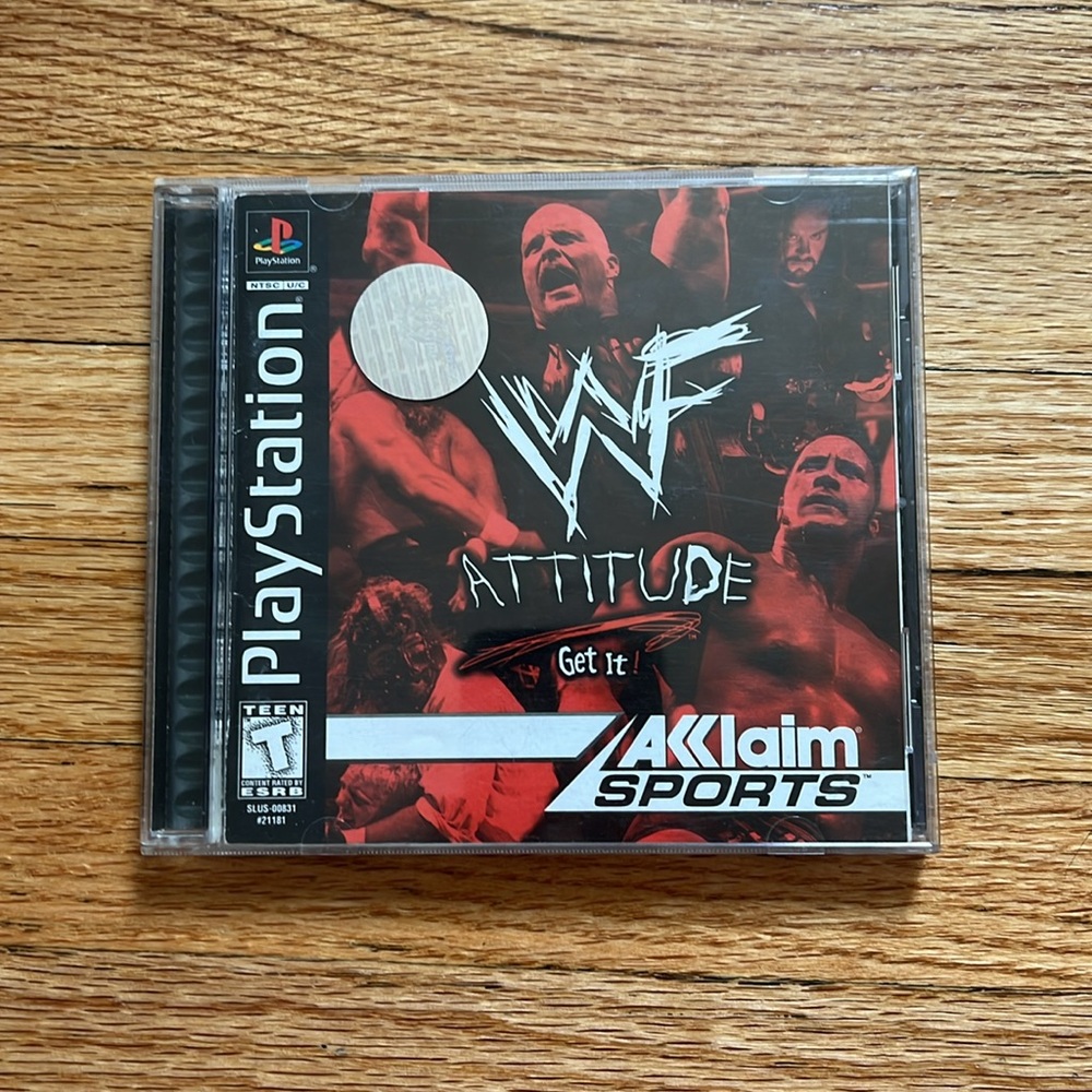 WWF Attitude PlayStation 1 / 1999 / Complete